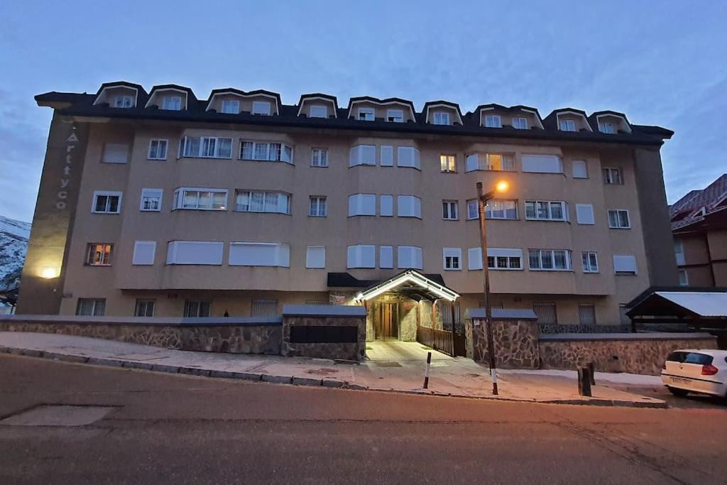 Acogedor Apartamento En Sierra Nevada Con Piscina Acceso Directo A Silla Esterno foto